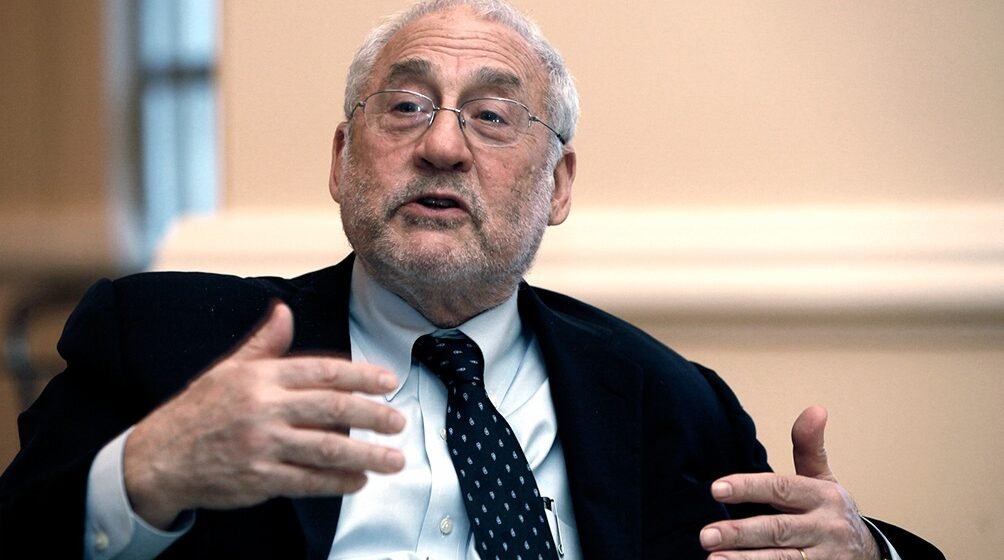 Stiglitz: el caso argentino es un “presagio” de lo que puede suceder con otros países endeudados