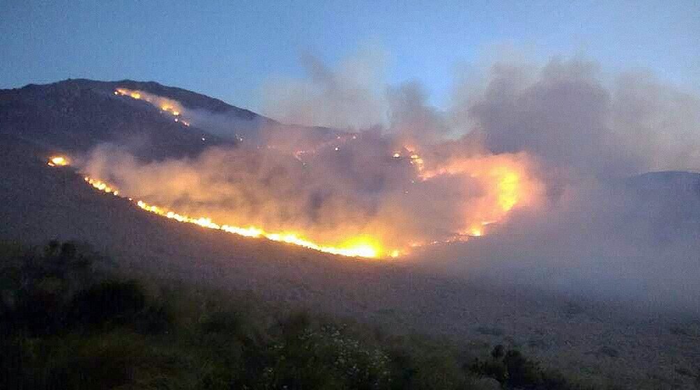 Cabandié sobrevoló en Córdoba las áreas afectadas por el fuego