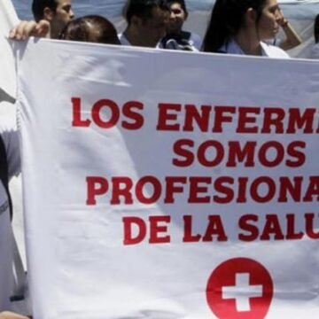 Luego de la represión, trabajadores de la salud evalúan un paro para ser reconocidos como profesionales