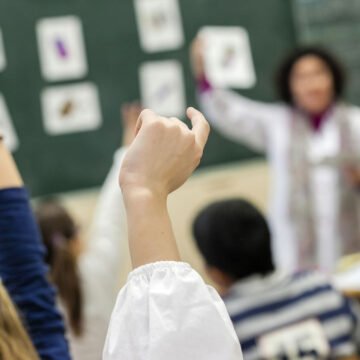 El Ministerio de Educación lanza el programa Acompañar para los que no pudieron continuar las clases