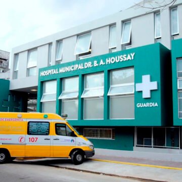 Vicente López: El municipio otorgó como bono $3.000 y una planta a los trabajadores del Hospital Houssay