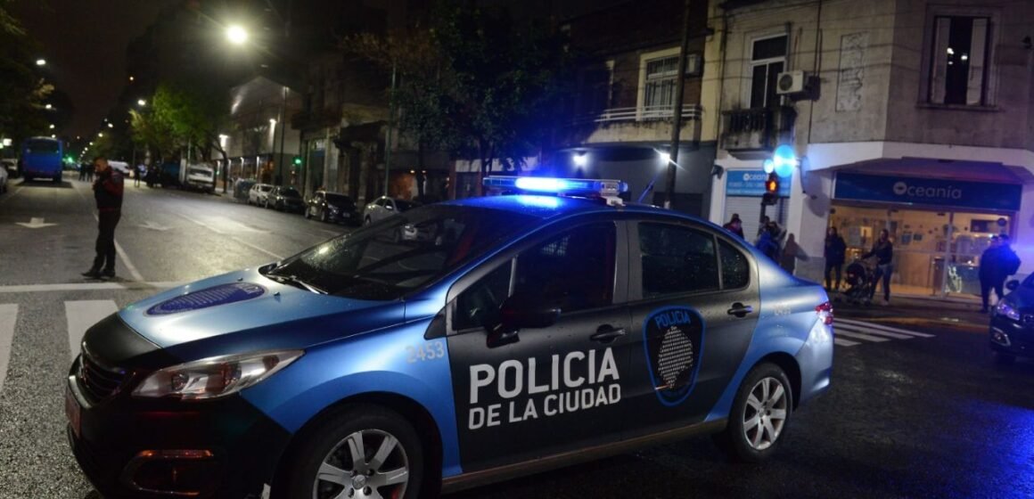 La Policía de la Ciudad detuvo ilegalmente a menores de edad