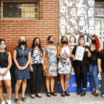 Se homenajeó en Avellaneda a las mujeres detenidas desaparecidas del ex centro clandestino El Infierno