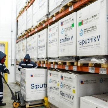 Argentina  ya suma casi 9 millones de dosis de vacunas tras un nuevo arribo de la Sputnik