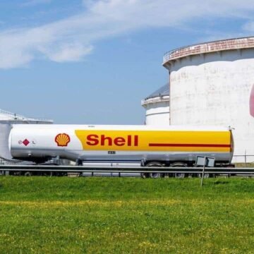 Histórico fallo obliga a la Shell a reducir sus emisiones en un 45%