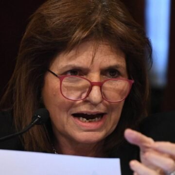 Patricia Bullrich instaló una nueva fake news sobre la distribución de la vacuna Pfizer