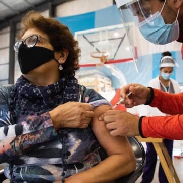 Argentina alcanzó los 25 millones de dosis recibidas y se acelera el plan de vacunación