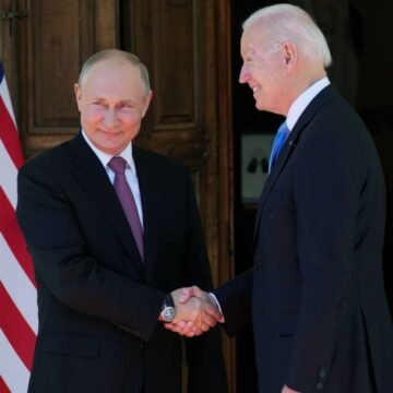Biden y Putin, un encuentro virtual en medio de tensiones