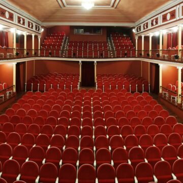 El Teatro Cervantes lanza su convocatoria para promover el desarrollo de artistas locales