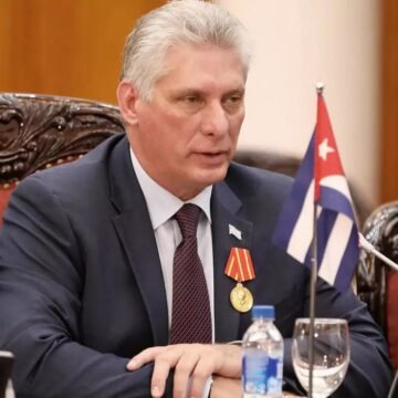 Cuba: Díaz-Canel responsabiliza a EEUU por las protestas y llama a defender la revolución en las calles