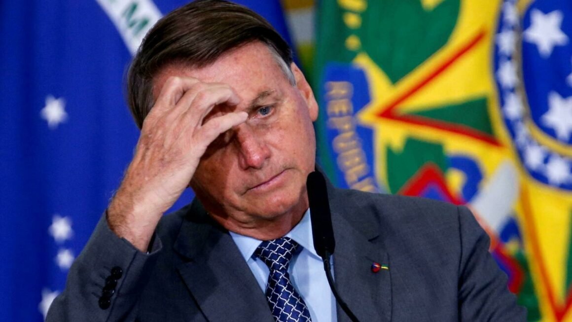 Bolsonaro quedó inhabilitado hasta 2030 para participar de las elecciones