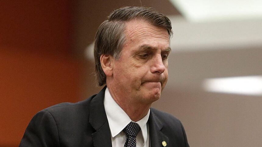 La ex cúpula militar confirmó que Bolsonaro les propuso dar un golpe en Brasil