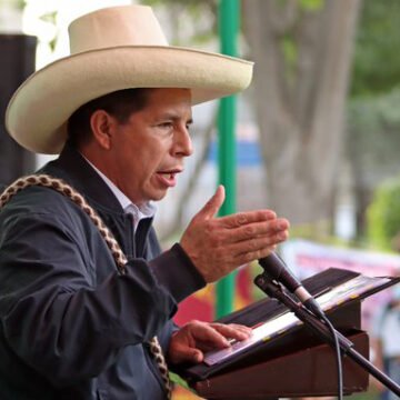 Presidente de Perú convoca a campesinos a impulsar Reforma Agraria