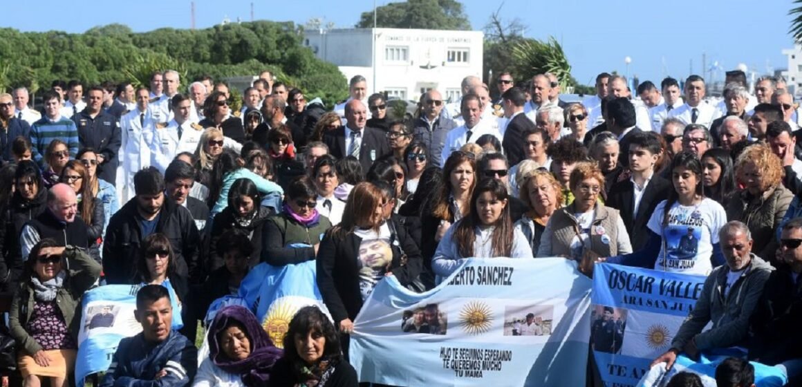 Familiares de víctimas del ARA San Juan: “Las pruebas contra Macri son contundentes”