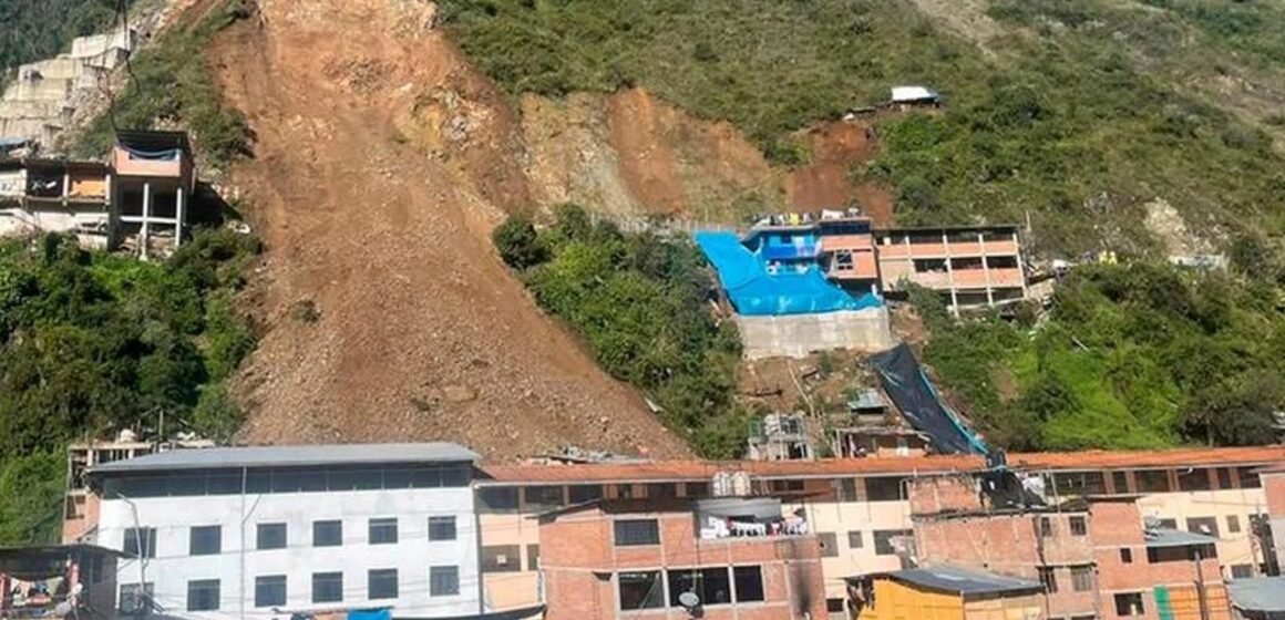 Impactante alud en Perú: 80 viviendas sepultadas