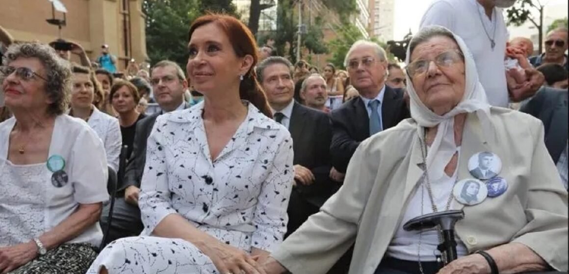 Día de la memoria: Las Madres de Plaza de Mayo se reunieron con Cristina Kirchner