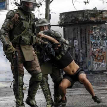 Nueva represión: Piden al Gobierno chileno reformar Carabineros