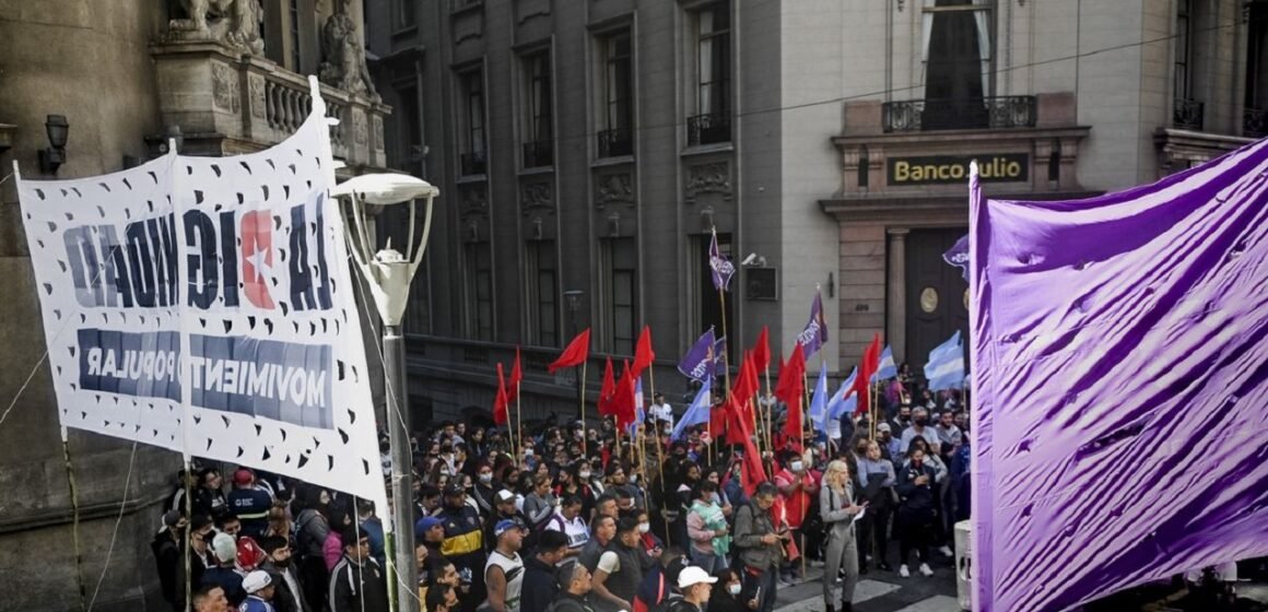Organizaciones sociales protestaron en contra de la inflación