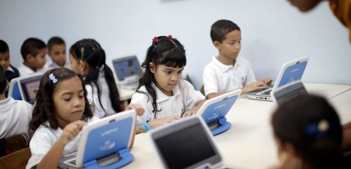 Plan integral de conectividad: Buscan abastecer Internet a todas las escuelas del país