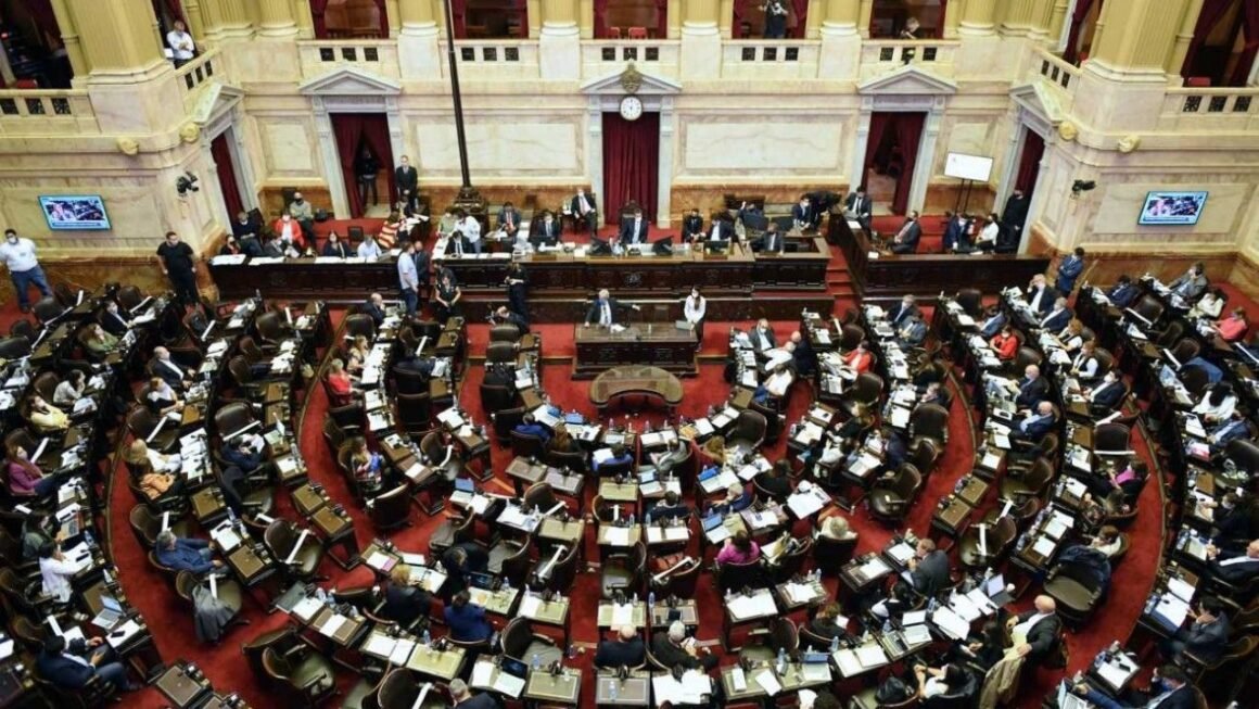 Cámara de Diputados: Oficialismo y oposición acordaron una sesión para el martes