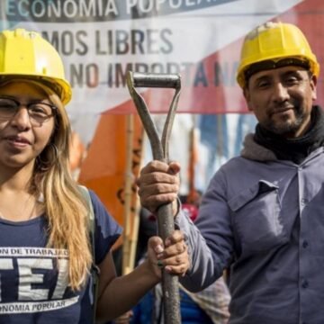 Alberto Fernández señaló la necesidad de formalizar a los trabajadores de la economía popular