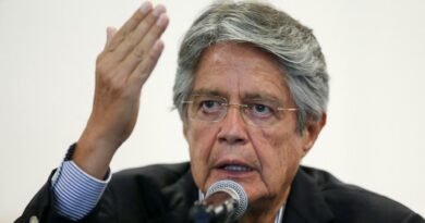 Ecuador: La Asamblea Nacional debate la destitución del presidente Lasso