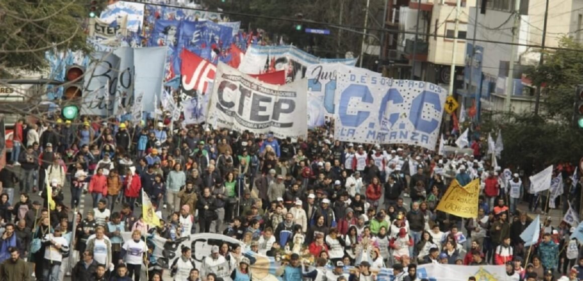 Movimientos sociales anunciaron marcha y cortes por el Salario Básico Universal