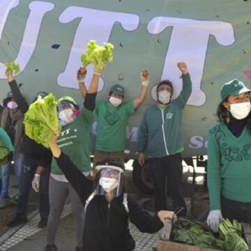 Se realizó un “feriazo” frente a La Rural por la sanción de una ley de acceso a la tierra