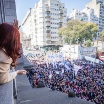 Convocatorias en todo el país en apoyo a Cristina y  preparan una multitudinaria marcha