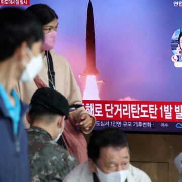 Corea del Norte lanzó un misil en la costa japonesa y crece la tensión