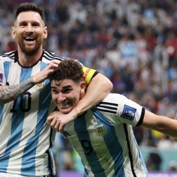 Lionel Messi y Julián Álvarez, nominados por la FIFA al premio The Best