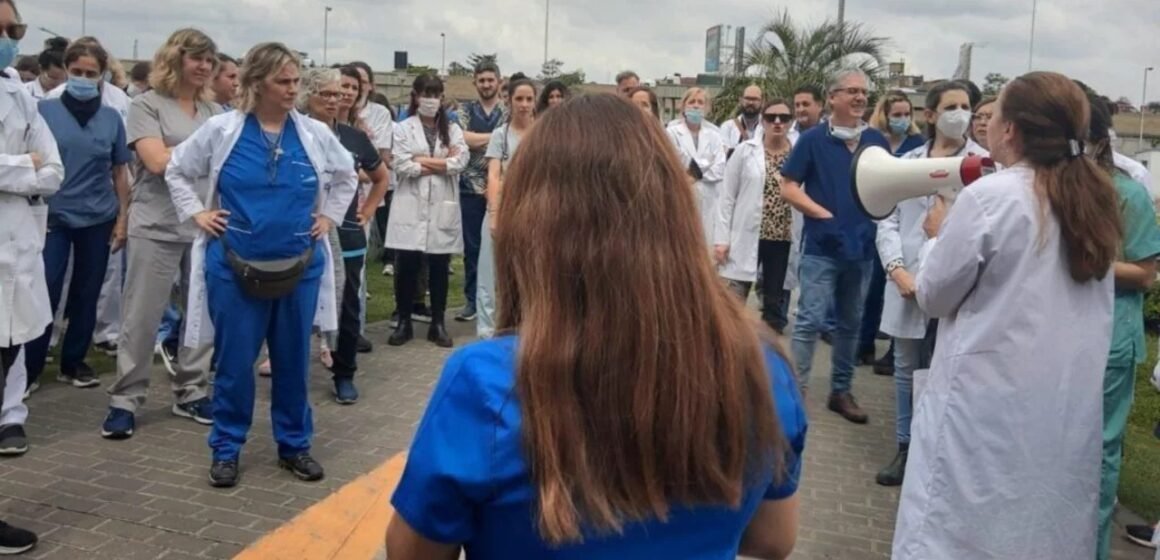 Paro de 48 horas en el Hospital Posadas