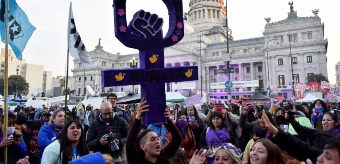 8M: Nueva jornada de lucha con paros y marchas en todo el país