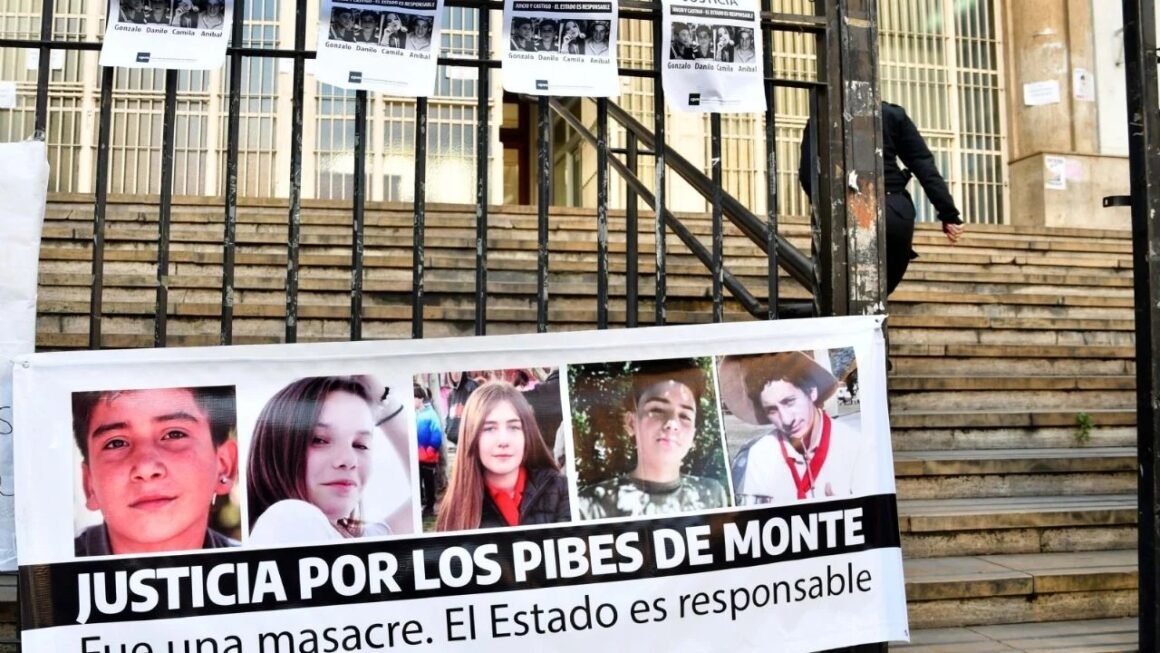 Masacre de Monte: Peritos confirman que la policía apuntó contra el auto