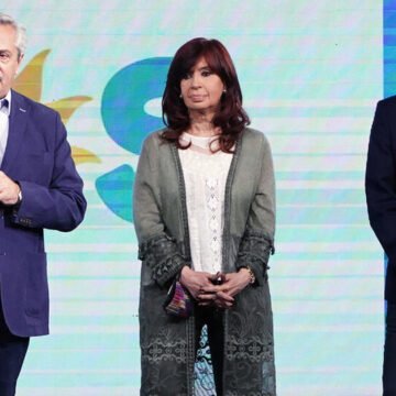 Cristina Kirchner , Alberto Fernández  y Massa definen el nuevo nombre del oficialismo