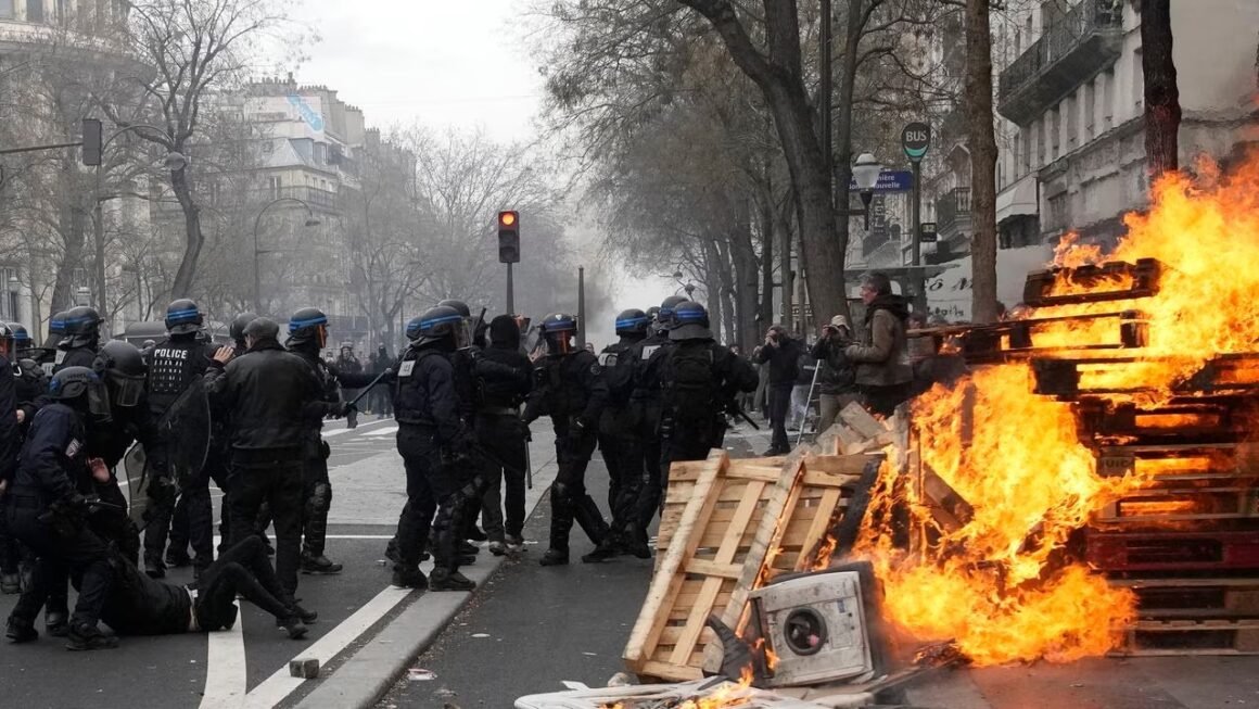 Francia: Masivas protestas por la muerte de un adolescente a manos de la policía