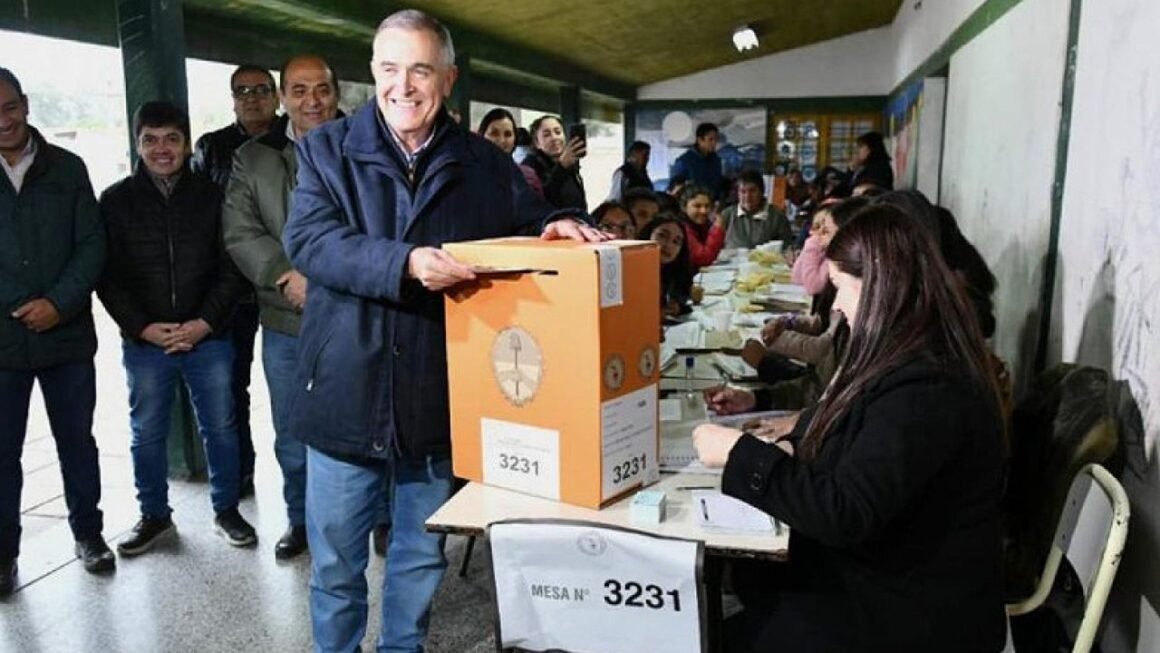 Elecciones 2023: Osvaldo Jaldo se impuso con diferencia en Tucumán