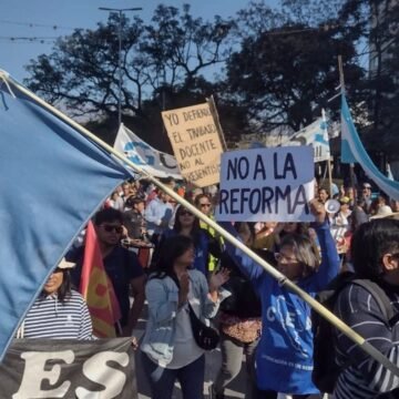 Jujuy: Los docentes seguirán de paro por tiempo indeterminado