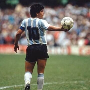 El mundo homenajea a Diego Maradona