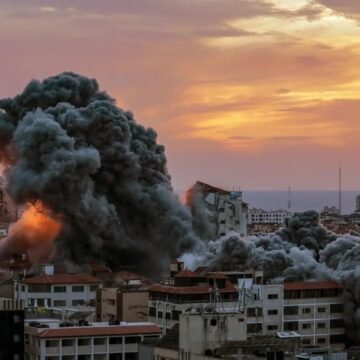 Israel redobla bombardeos en Gaza y se agrava la situación humanitaria