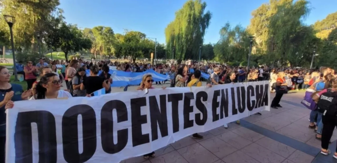 No hubo acuerdo entre los docentes y el Gobierno