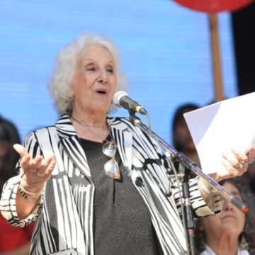 El documento completo de Abuelas y Madres que se leyó en Plaza de Mayo