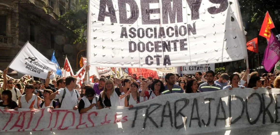 Ademys hará un paro docente para acompañar la Marcha Federal Universitaria