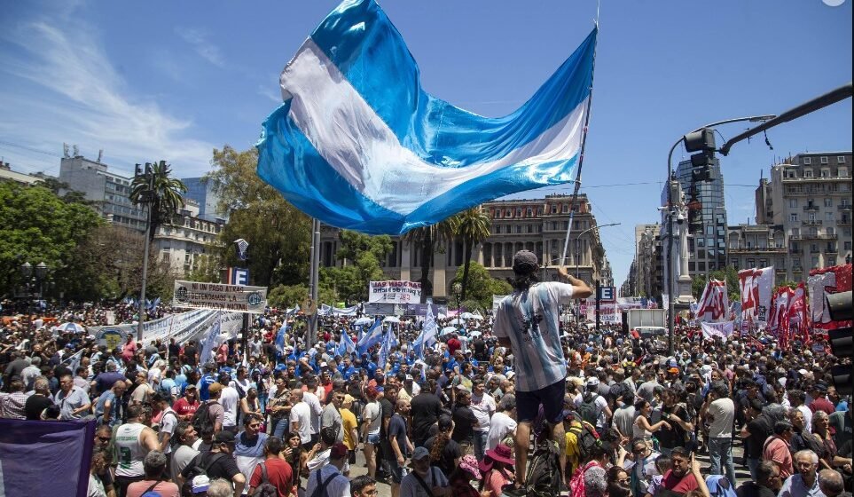 9 de mayo: Paro, marchas y piquetes contra el Gobierno de Milei