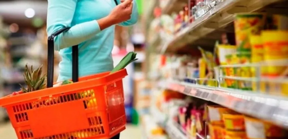 El consumo en supermercados cayó un 7,3% en marzo