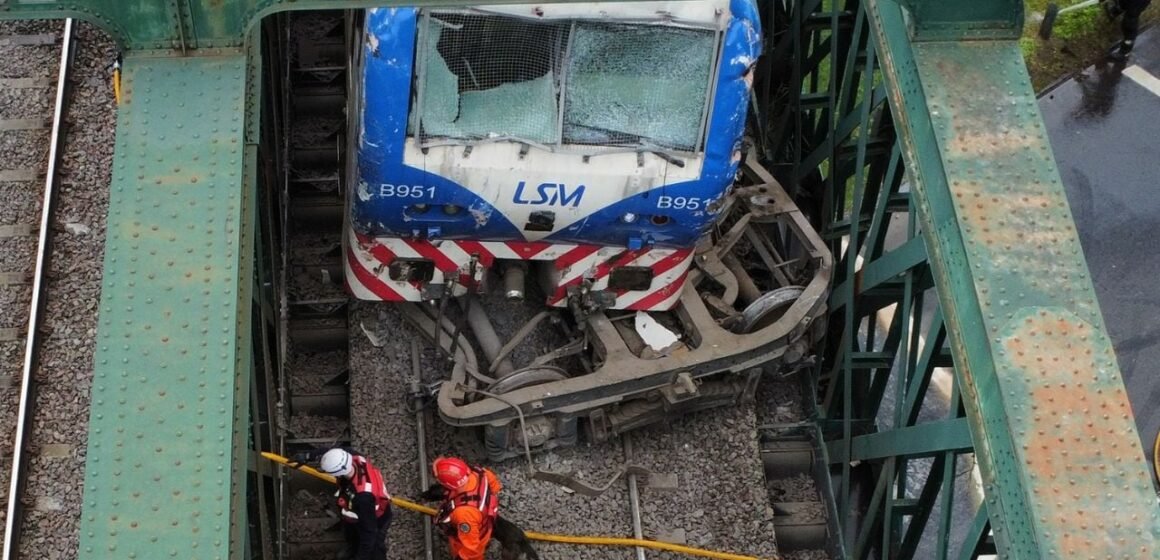 Chocaron dos formaciones del tren San Martín y ya hay 90 heridos