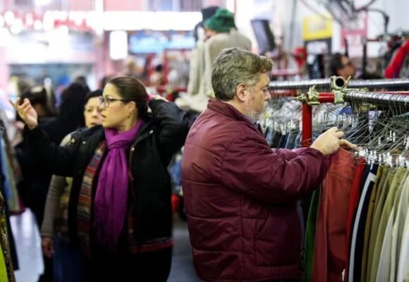 Durante agosto el Consumo masivo sigue en caida